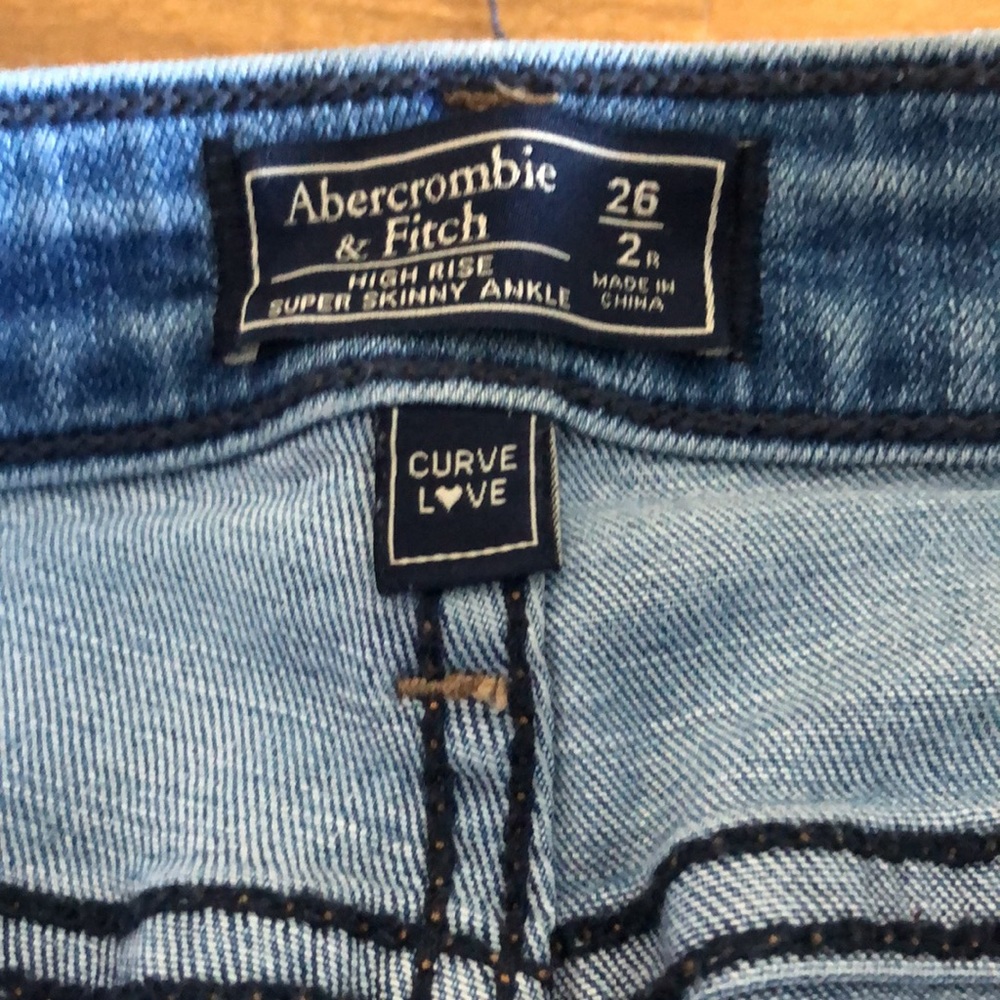 Abercrombie & Fitch Curve Love The Skinny High Rise Jeans Raw Hem Size 26 - Picture 8 of 15